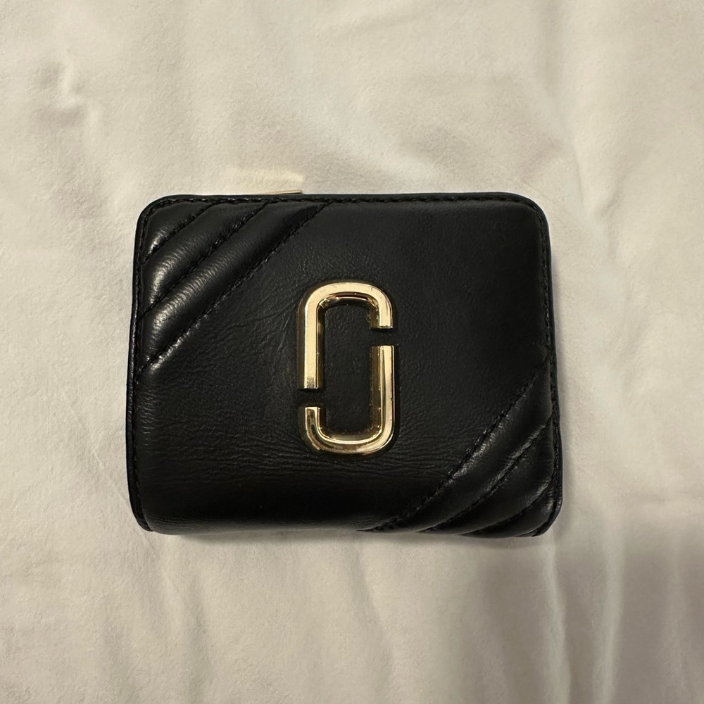 marc jacobs glam shot wallet